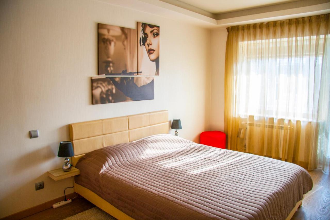 Luxury Apartment In The Heart Of The Capital Київ Екстер'єр фото
